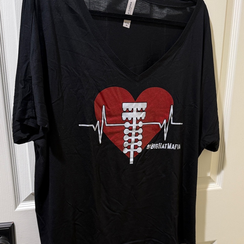 Black Drag Racing Heart Graphic T-Shirt